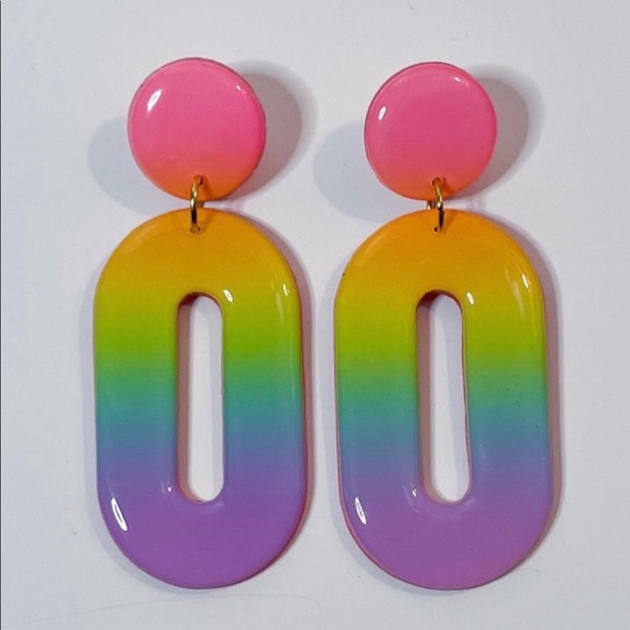 Blush Daisy Earrings 
New//Always Sold Out - Picture 2 of 3